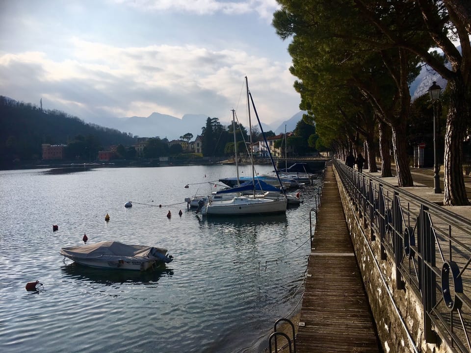The lakefront in Lenno is just a short walk from the residence.