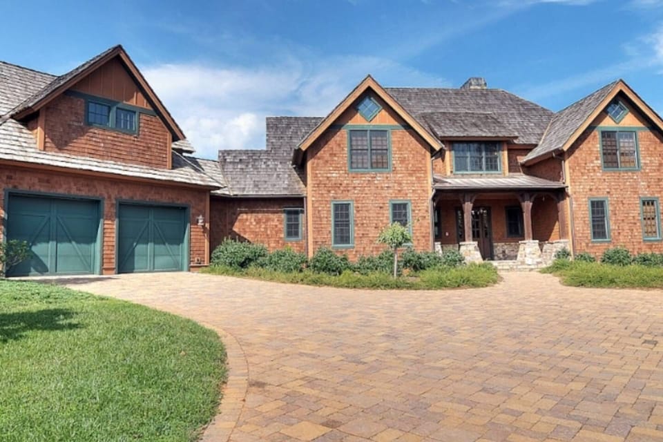 Front of home.
