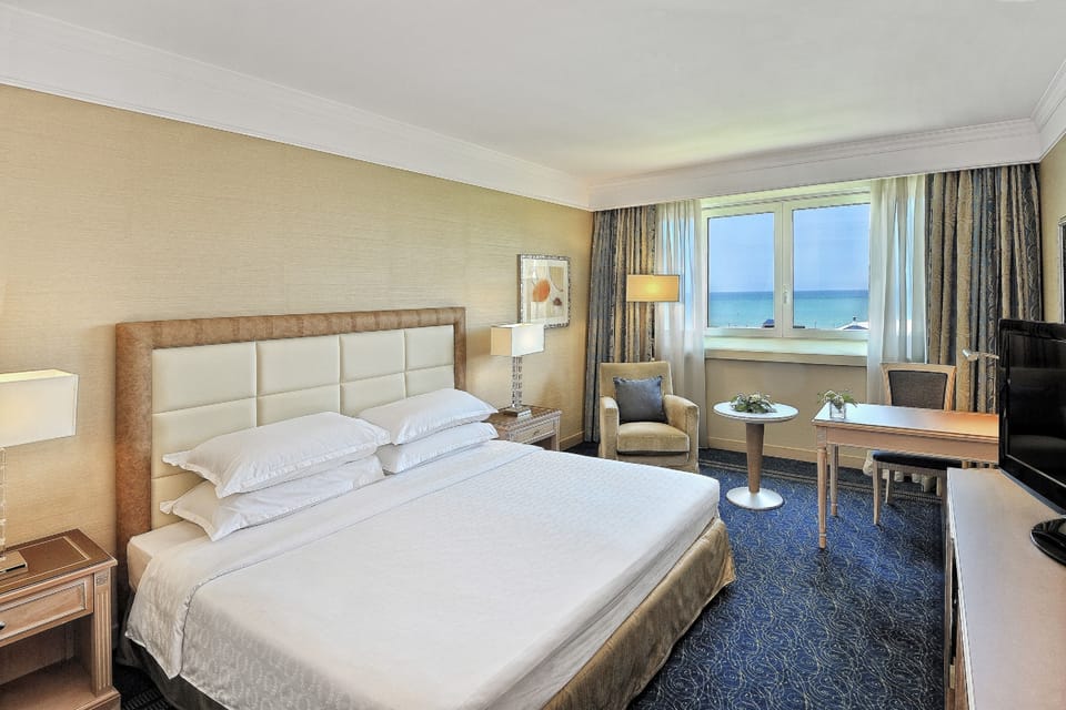 Down comforters, pillowtop beds, minibar, in-room safe