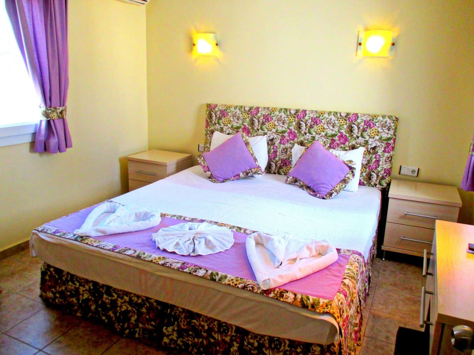 Standard Room | Free WiFi, bed sheets