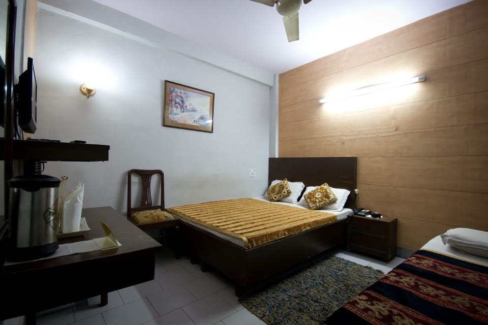 Standard Room (Non AC) | Desk, iron/ironing board, free WiFi