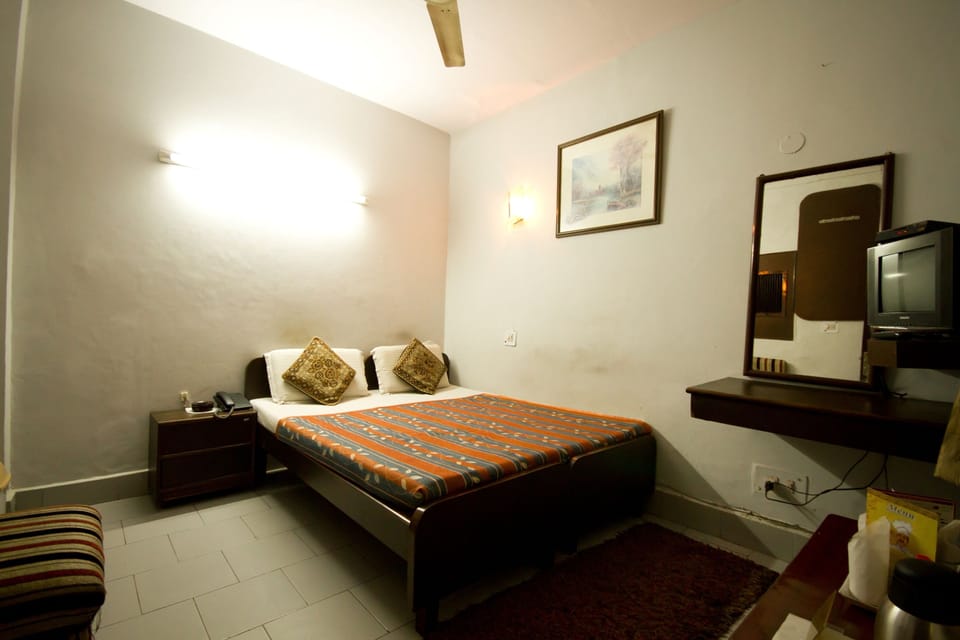 Standard Room (Non AC) | Desk, iron/ironing board, free WiFi