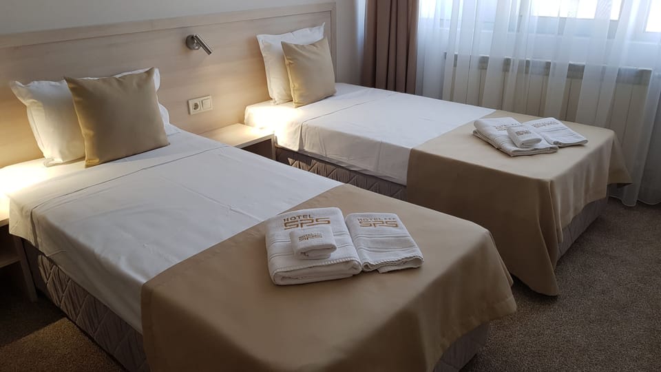 Free WiFi, bed sheets, wheelchair access