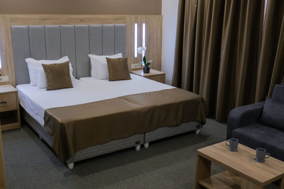 Superior Room | Free WiFi, bed sheets, wheelchair access