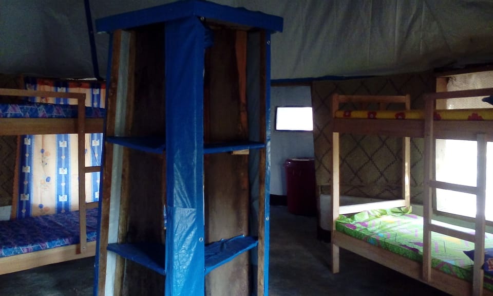 Basic Shared Dormitory, Non Smoking | Desk, bed sheets