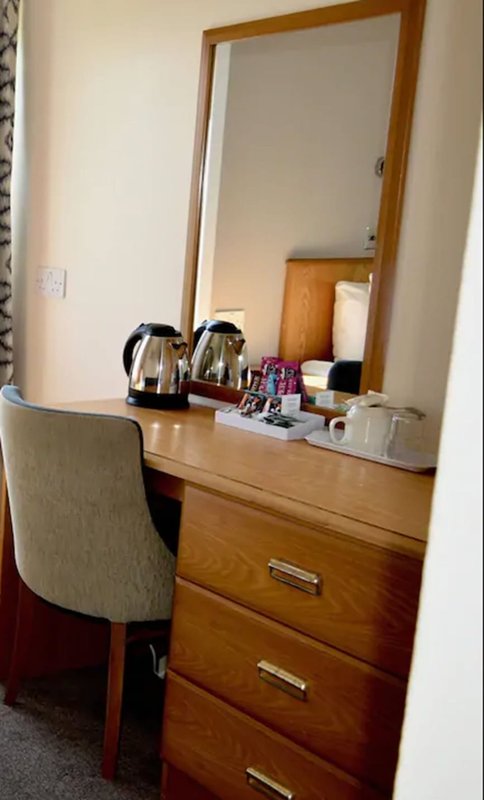 Single Room, Sea View | In-room safe, desk, iron/ironing board, free WiFi