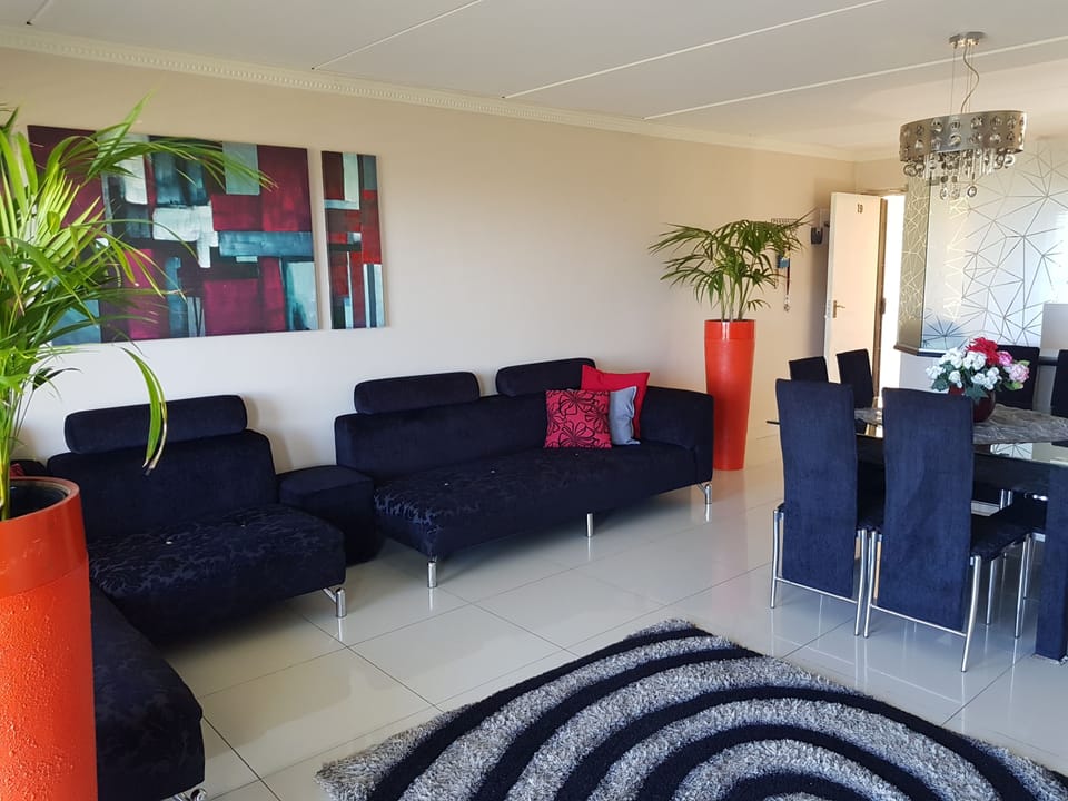 Family Apartment, Non Smoking, Sea View | Living area | Plasma TV