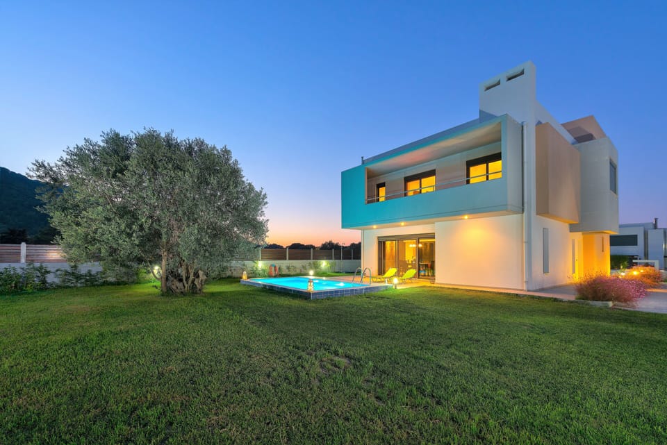 Family Villa, 4 Bedrooms, Private Pool | 4 bedrooms, Egyptian cotton sheets, in-room safe, individually decorated