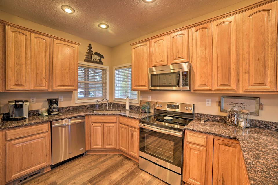 Kitchen | Fully Equipped