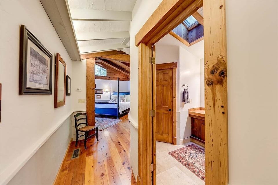 Entry to Main Level Master Suite