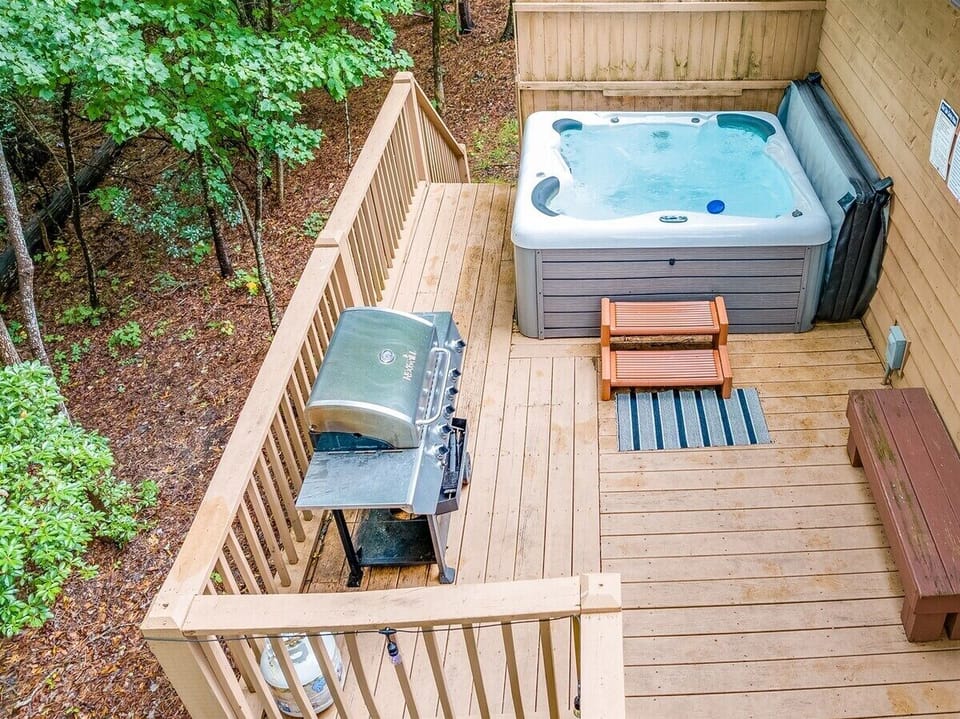 Aerial view of hot tub