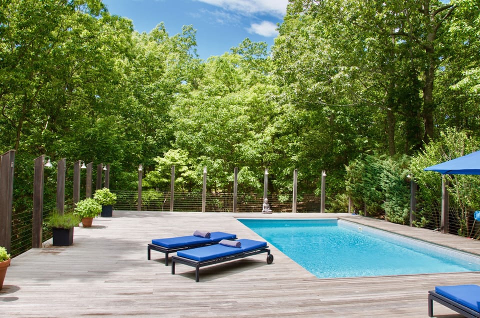 Private pool area