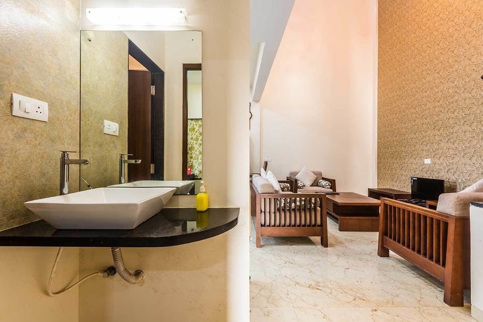 Grand Villa, 1 Double Bed, Non Smoking | Living area