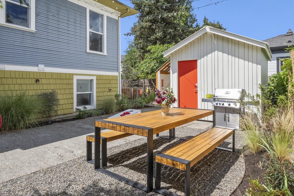 We have a shed to store your luggage, bikes, golf clubs, all the toys!