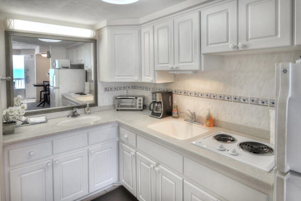 Daytona Beach Resort – Oceanside Resort -5th Floor Oceanfront Studio