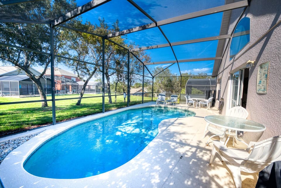 Private pool