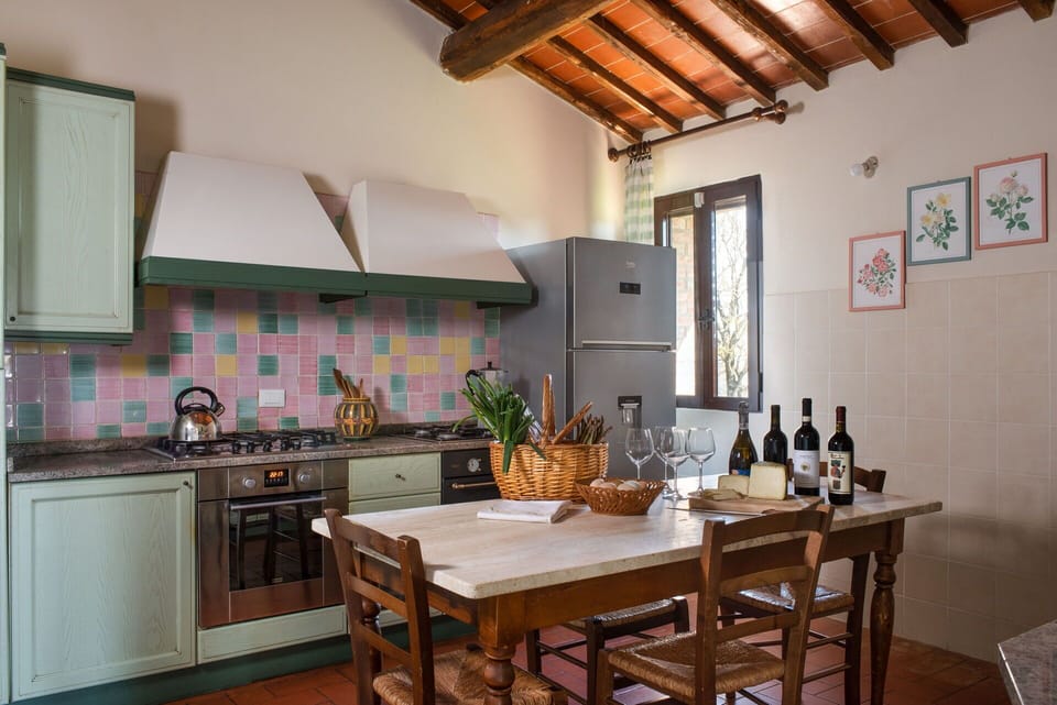 Table, Cabinetry, Countertop, Property, Sink, Wood, Plant, Interior Design, Houseplant, Building