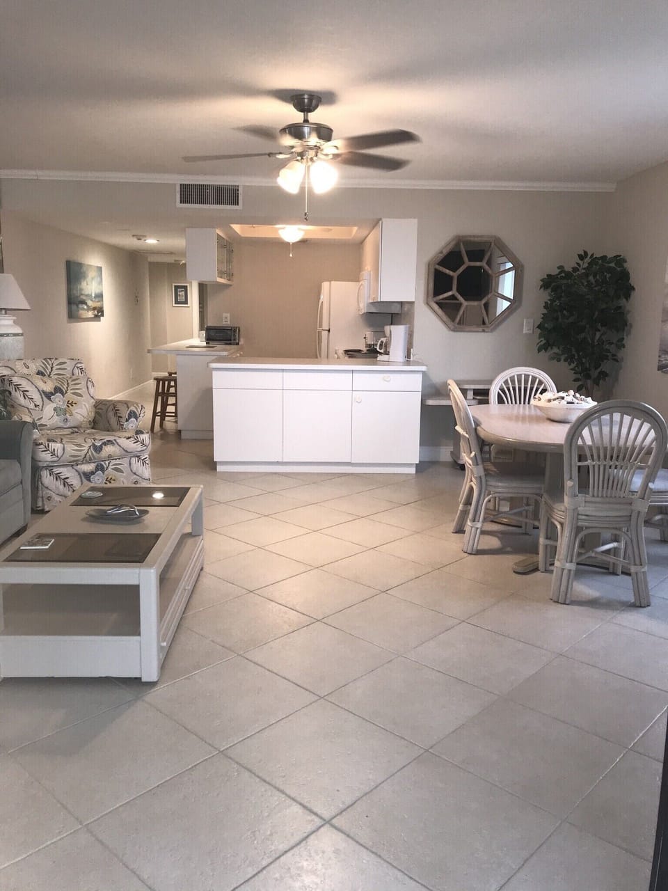 Spacious eating area