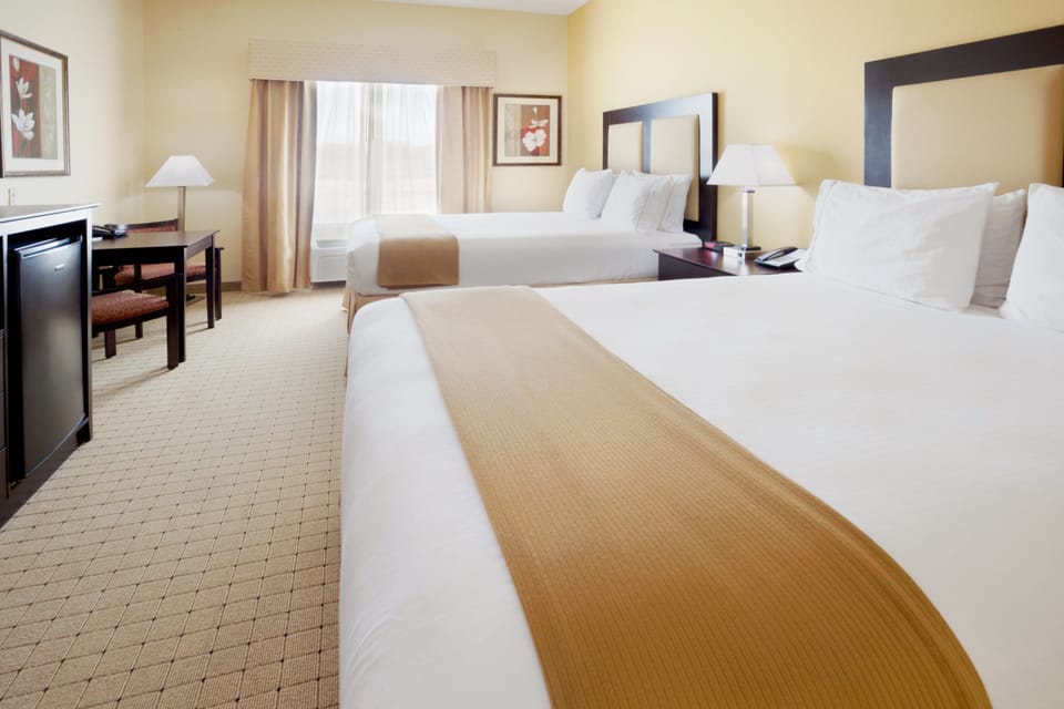 Standard Room, 2 Queen Beds | In-room safe, desk, iron/ironing board, cribs (free)
