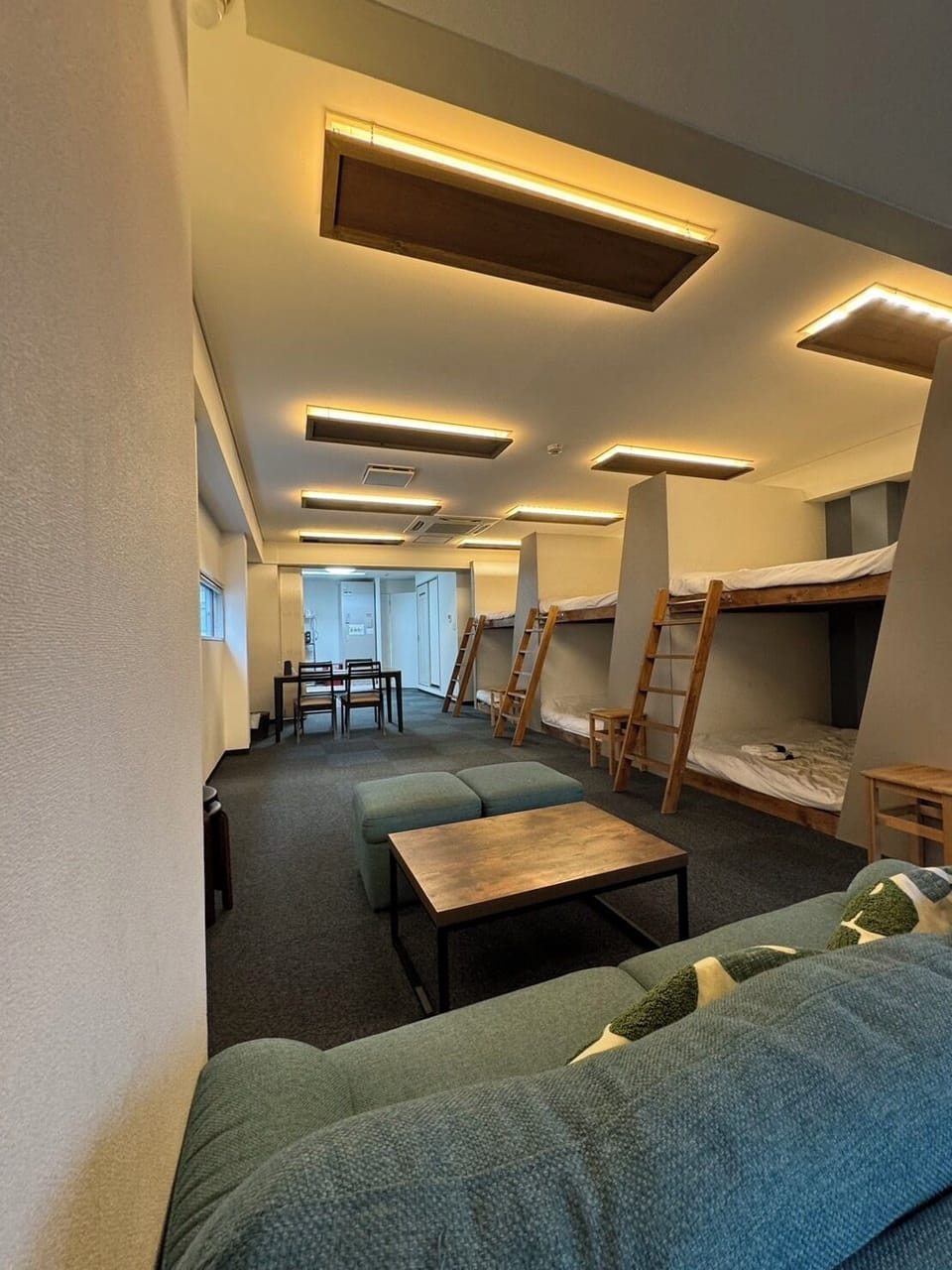Apartment | Living area | Flat-screen TV