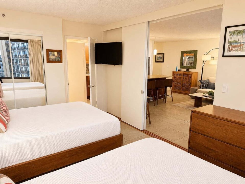 Peaceful sanctuary for guests after a long day of sightseeing or beach activities in Waikiki with additional TV