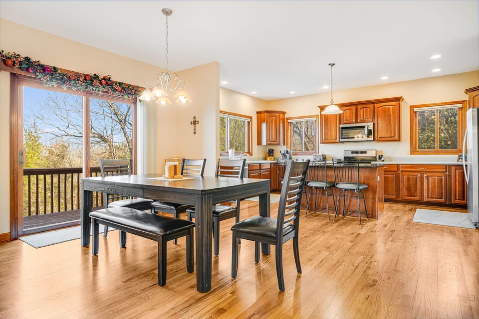 Large dining area open to kitchen with island