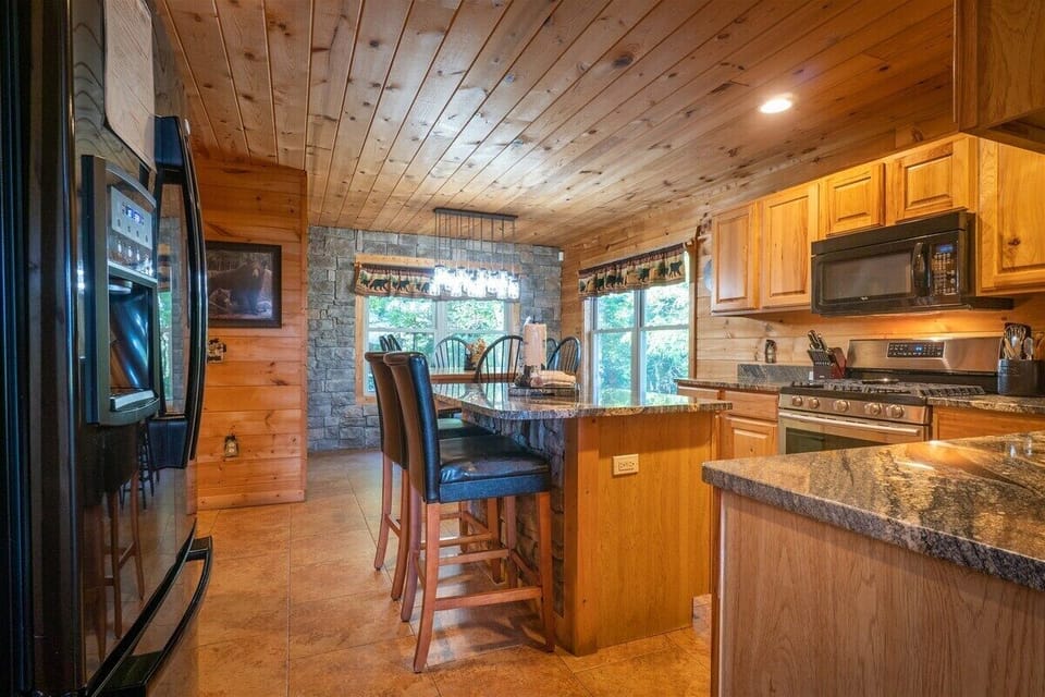 Well designed kitchen with island