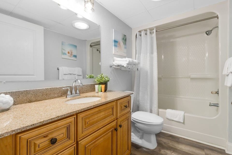Experience ultimate comfort and luxury in the bathroom!