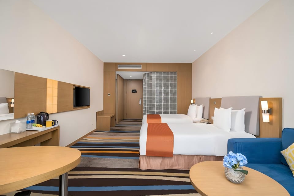 Superior Twin Room | In-room safe, desk, blackout drapes, soundproofing