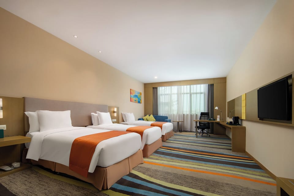 In-room safe, desk, blackout drapes, soundproofing