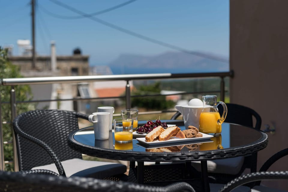 House, Multiple Beds, Non Smoking | Garden view