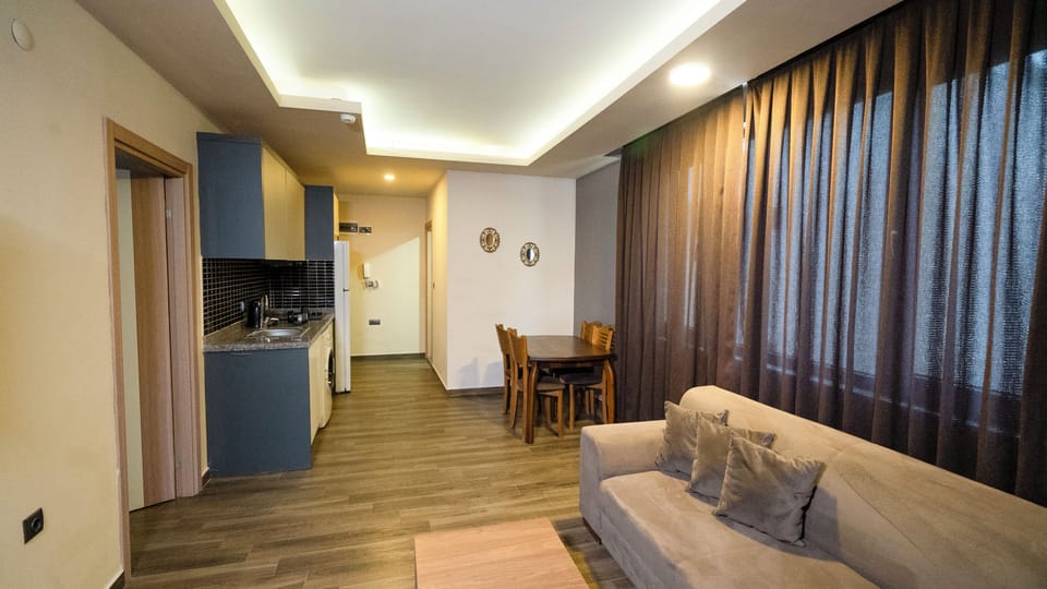 Deluxe Apartment | Premium bedding, blackout drapes, soundproofing, iron/ironing board