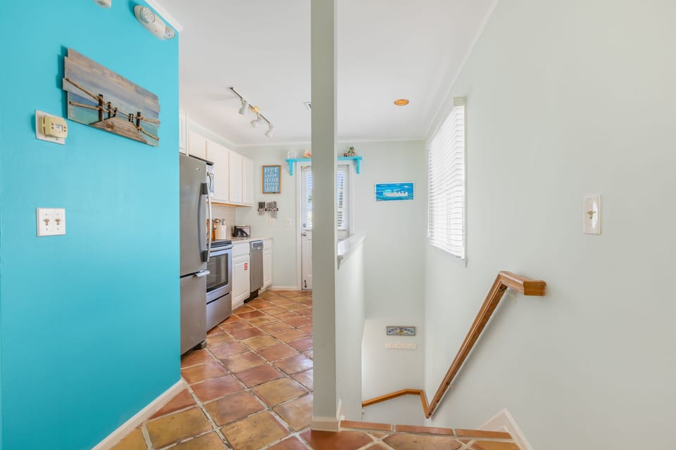 Step up to your tropical abode