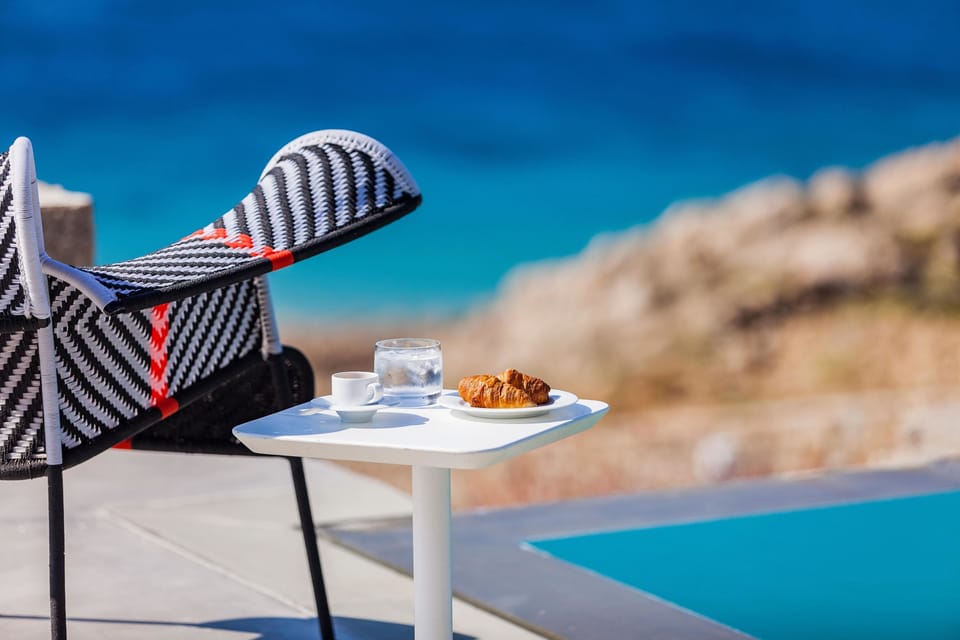 Daily cooked-to-order breakfast for a fee