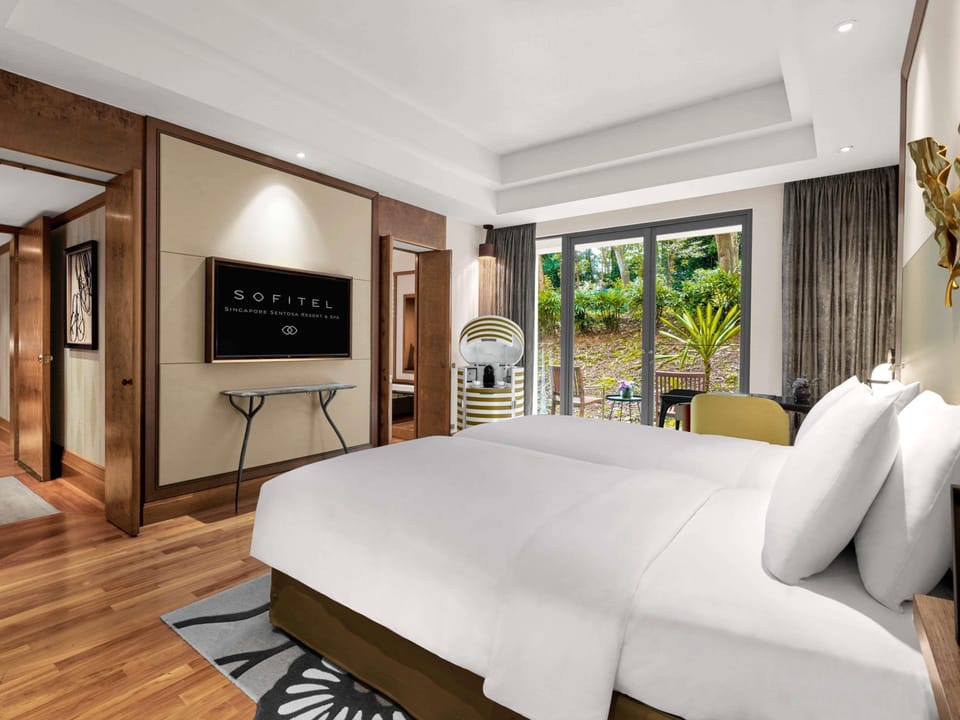 Pillowtop beds, minibar, in-room safe, desk