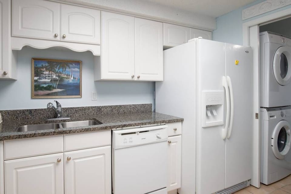 Washer/Dryer in Kitchen Storage