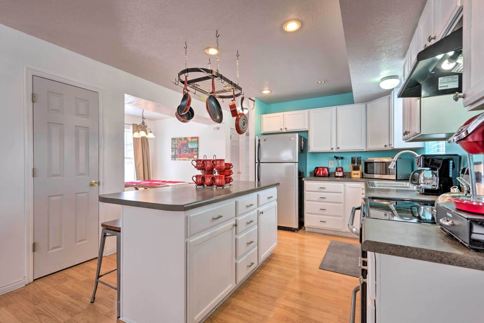 Kitchen | Stainless Steel Appliances | Keurig Coffee Maker