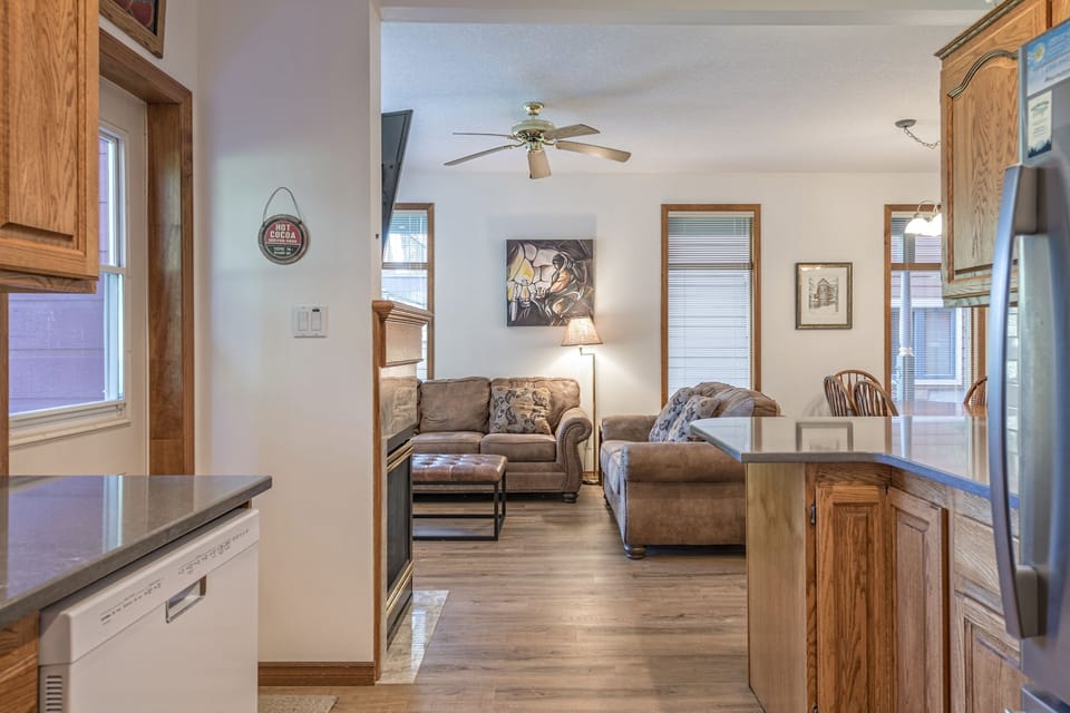 Living Room with Plenty of Room to Sit 