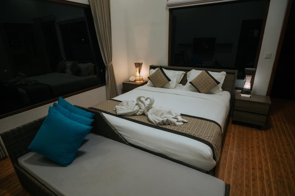 Minibar, in-room safe, desk, soundproofing