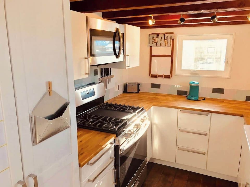 Modern Stainless Steel Gas Stove and Oven

