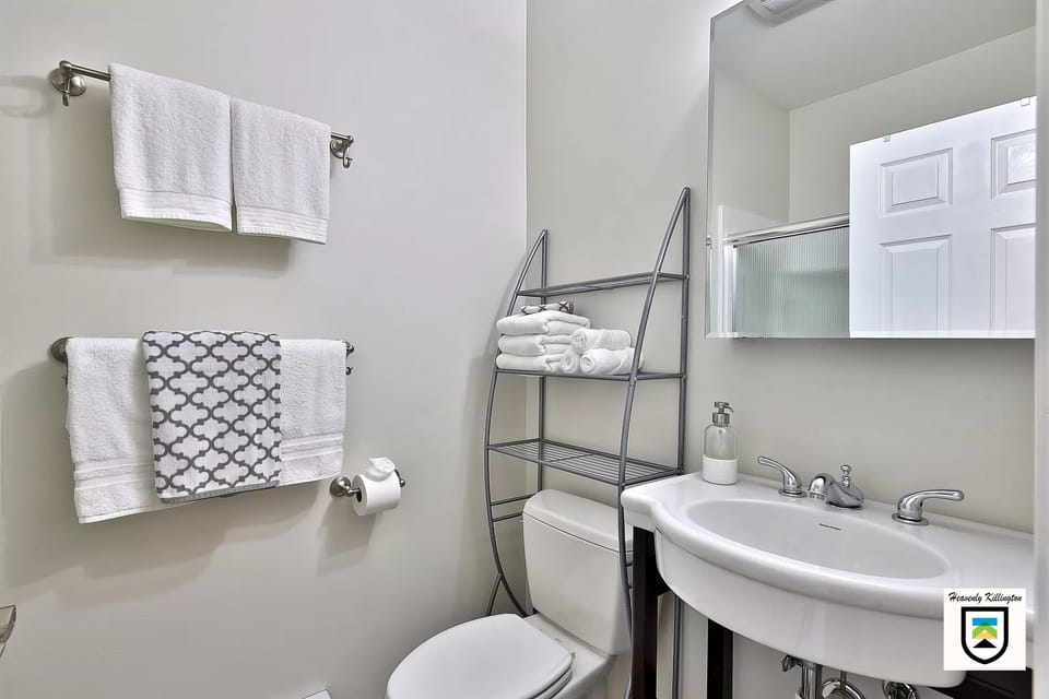 Unit 2 Main bathroom