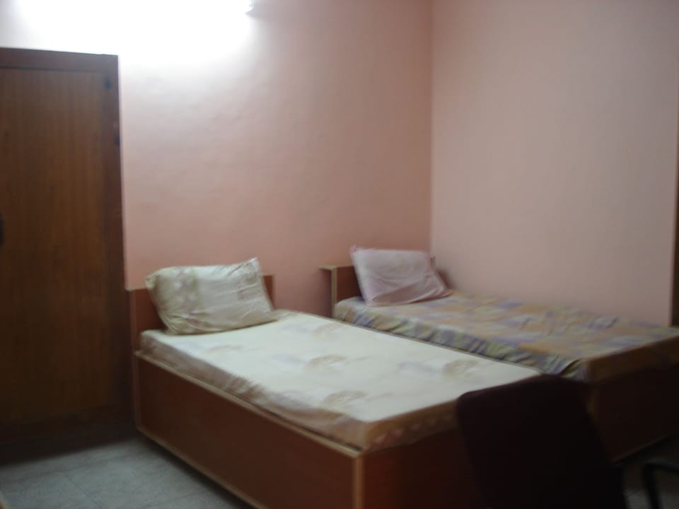 Standard Room | Bathroom | Towels
