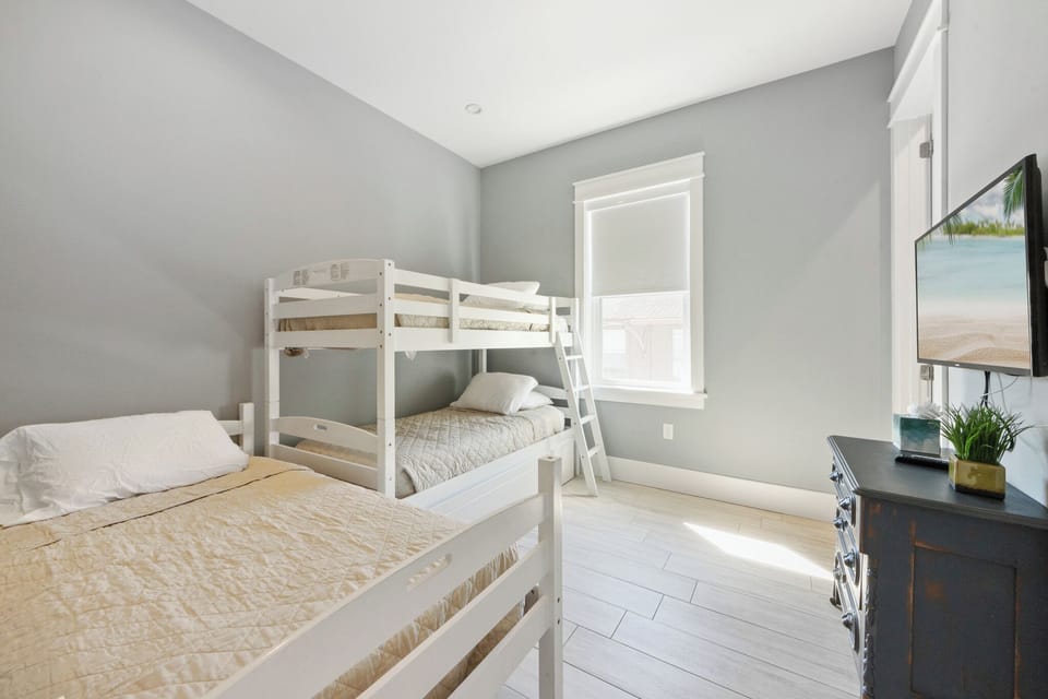 Primary Bedroom #4