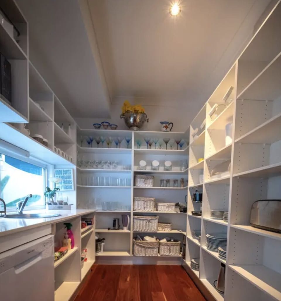 Walk in Pantry