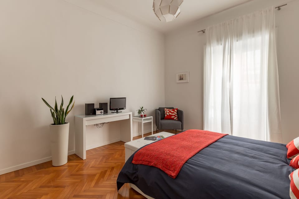 Apartment, 2 Bedrooms | 2 bedrooms, iron/ironing board, cribs (free), WiFi (free)