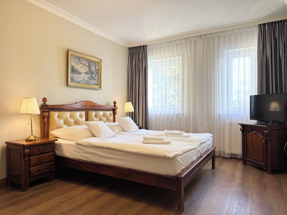 Standard Double Room | Individually furnished, blackout drapes, free WiFi, bed sheets