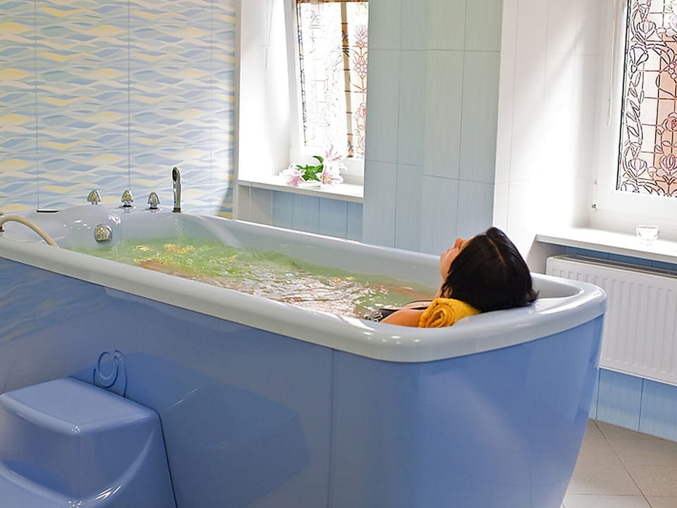 Hydrotherapy, reflexology, massages