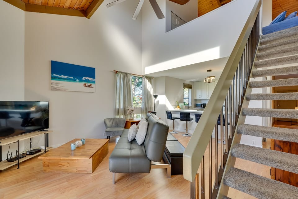 Interior | Open Floor Plan | Free WiFi | Central A/C