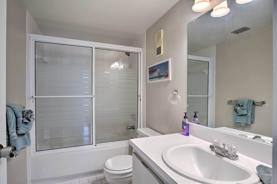 Full Bathroom | Main Level