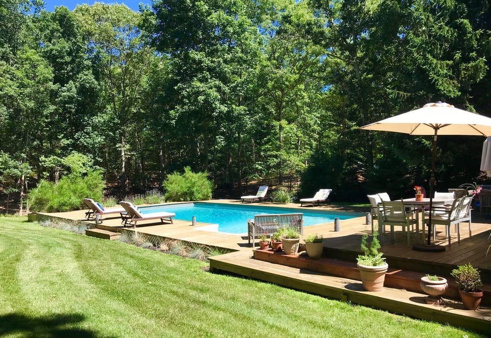 40x20 heated pool, table and chairs for 6